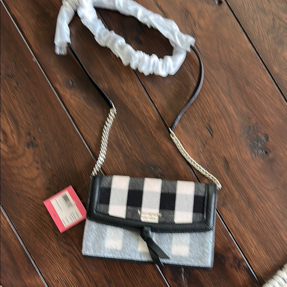 Stylish Checkered Crossbody Bag